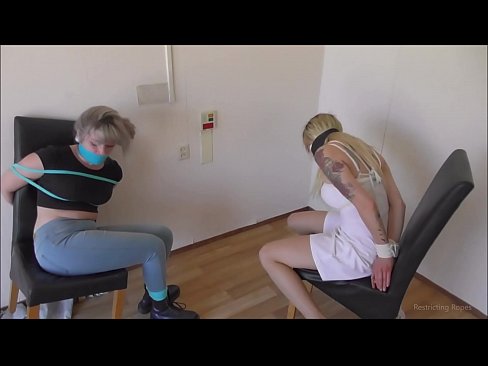 ❤️ Toksomaniulo / ligita kaj buŝoŝtopita / junulino en mizero ❤❌ Porno vk ĉe ni ❌